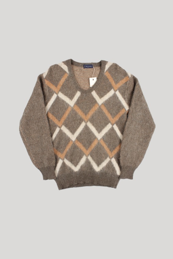 VAN HEUSEN Mohair Knit Sweater (L)